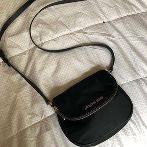 100% authentic Michael kors crossbody bag